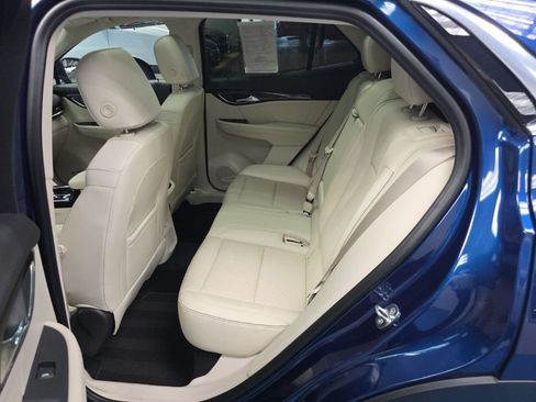 Certified 2022 Buick Envision Essence w/ Technology Package I FWD image 21