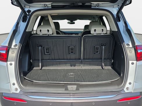 Used 2021 Buick Enclave Essence w/ Sound and Sites Package image 13