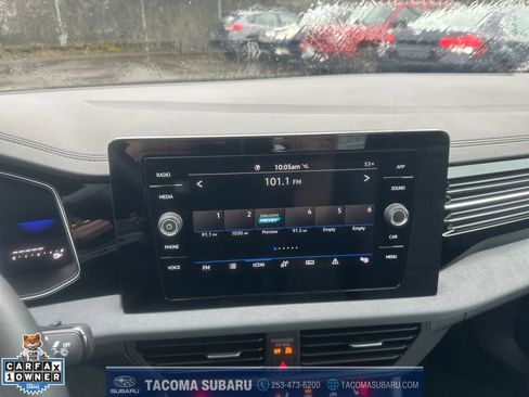 Used 2025 Volkswagen Jetta SE image 15