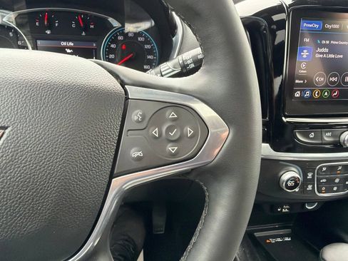 Used 2023 Chevrolet Traverse RS w/ LPO, Floor Liner Package AWD/4WD image 24