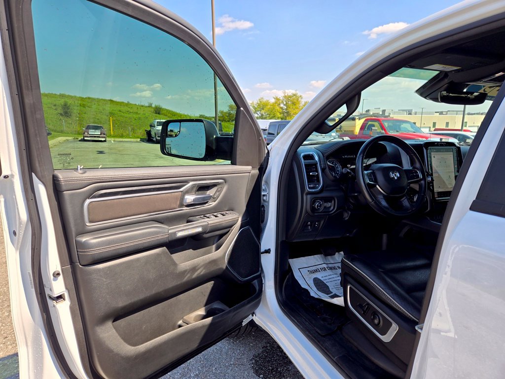 Used 2023 RAM 1500 Laramie AWD/4WD image 13