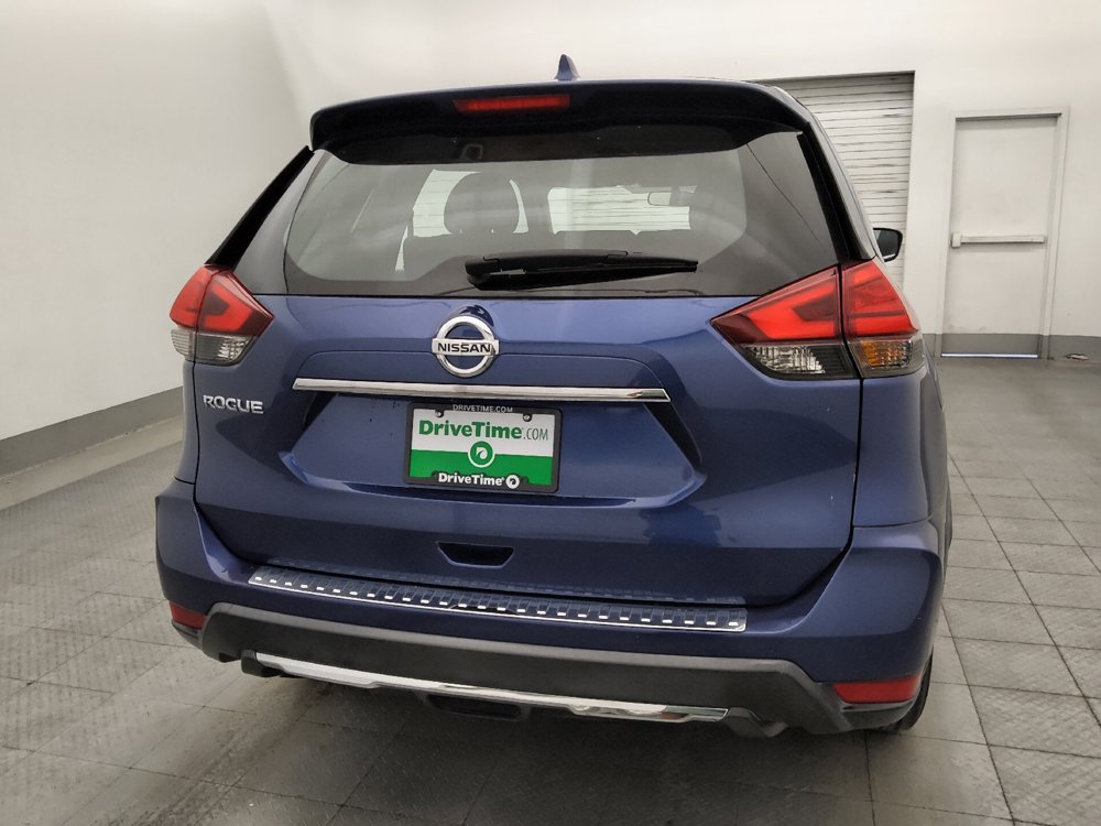 Used 2017 Nissan Rogue S FWD image 7