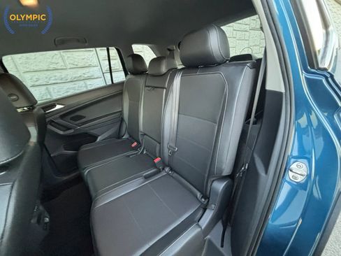 Used 2018 Volkswagen Tiguan SE image 38