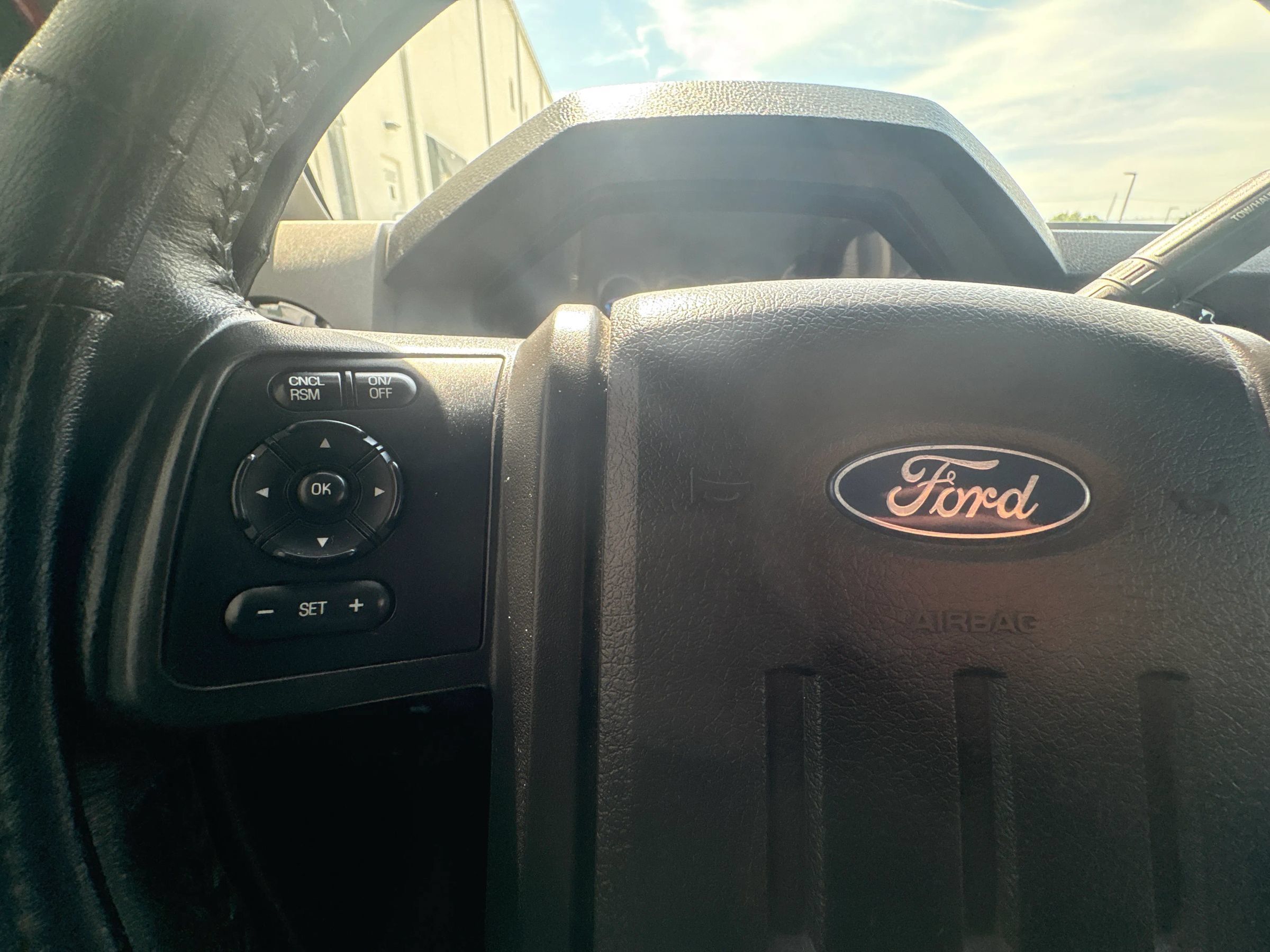 Used 2011 Ford F250 Lariat w/ Lariat Interior Pkg RWD image 29