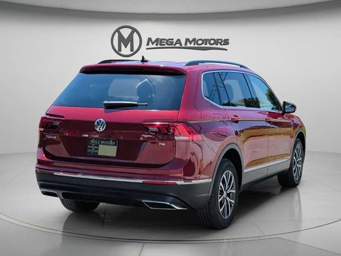 Used 2020 Volkswagen Tiguan SE w/ Panoramic Sunroof Package FWD image 7