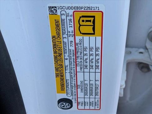 Used 2023 Chevrolet Silverado 1500 LT w/ Z71 Off-Road Package image 17