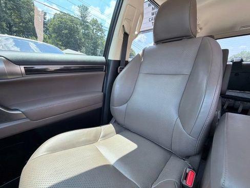 Used 2022 Lexus GX 460 Luxury w/ Sport Design Package AWD/4WD image 23