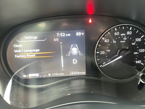 Used 2024 Nissan Kicks SR w/ SR Premium Package FWD image 14