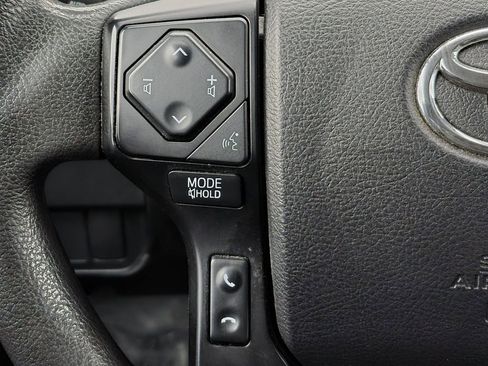 Used 2022 Toyota Tacoma SR image 14