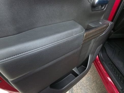 Used 2019 Chevrolet Silverado 1500 LT Trail Boss AWD/4WD image 16