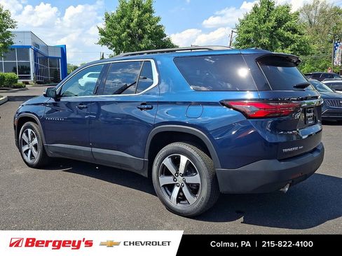 Certified 2023 Chevrolet Traverse LT w/ LT Premium Package AWD/4WD image 8