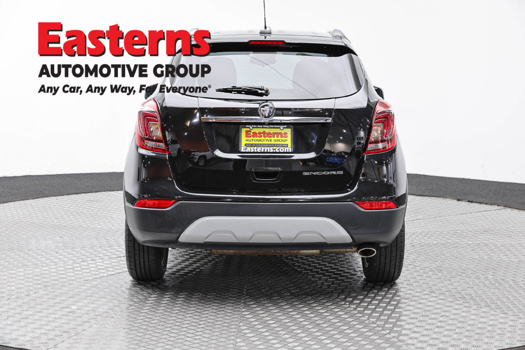Used 2021 Buick Encore Preferred w/ Safety Package FWD image 8