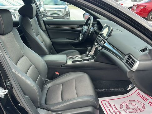 Used 2021 Honda Accord Sport image 17