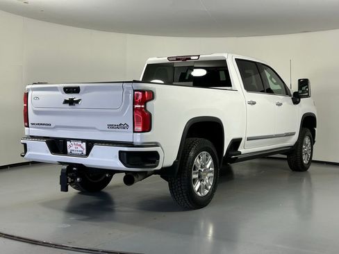 Used 2024 Chevrolet Silverado 2500 High Country w/ High Country Premium Package image 7