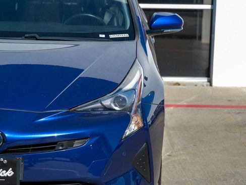 Used 2017 Toyota Prius Four image 45