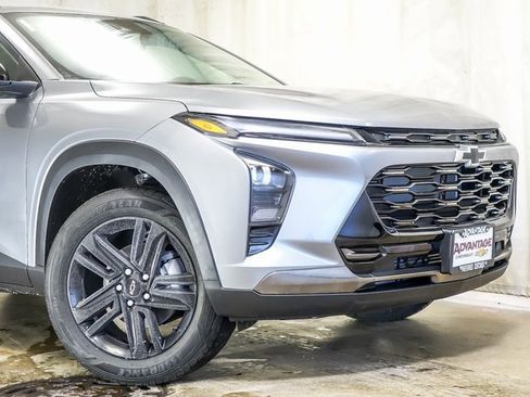 New 2026 Chevrolet Trax ACTIV image 3