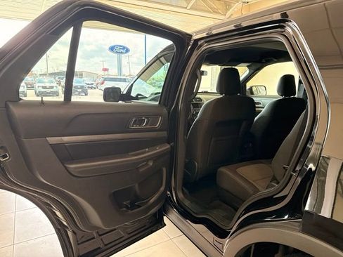 Used 2019 Ford Explorer XLT AWD/4WD image 13