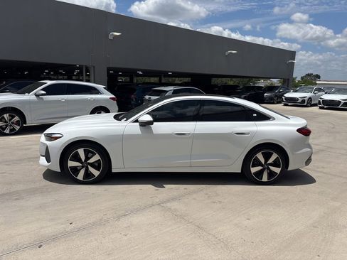 Used 2025 Audi A5 2.0T Premium w/ Convenience Package AWD/4WD image 9