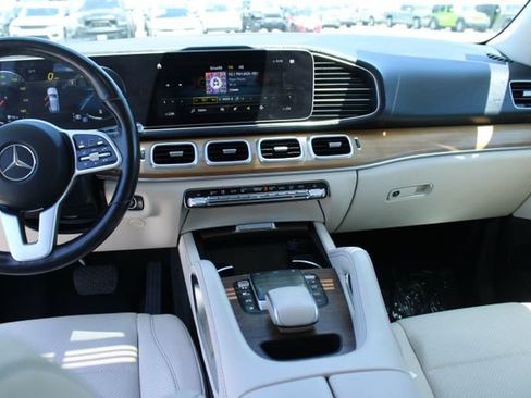 Used 2021 Mercedes-Benz GLE 350 w/ Premium Package image 16