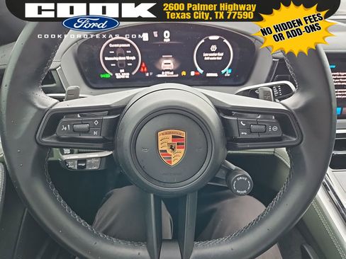 Used 2024 Porsche Panamera 4 image 8