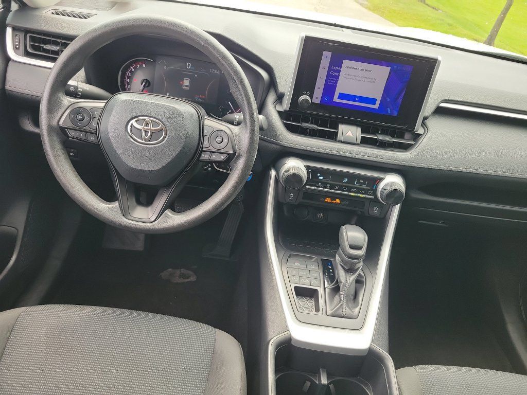 Certified 2024 Toyota RAV4 LE AWD/4WD image 26