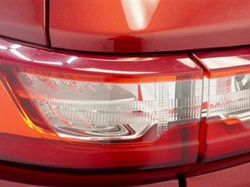 Used 2019 Chevrolet Traverse LT image 40