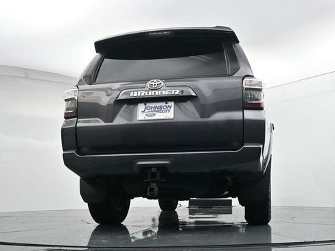 Used 2022 Toyota 4Runner SR5 Premium w/ Moonroof Package AWD/4WD image 33