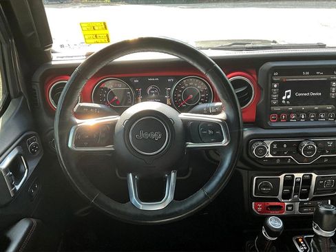 Used 2018 Jeep Wrangler Unlimited Rubicon image 9