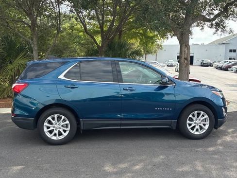 Used 2019 Chevrolet Equinox LT FWD image 3