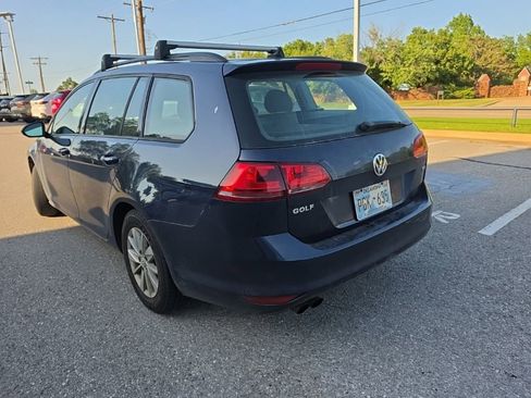 Used 2016 Volkswagen Golf S FWD image 20