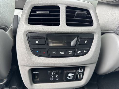 Used 2019 Honda Pilot Elite image 38