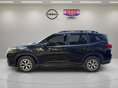 Used 2022 Subaru Forester Premium AWD/4WD image 5
