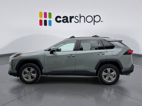 Used 2022 Toyota RAV4 XLE image 2