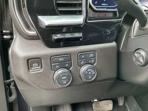 Used 2022 Chevrolet Silverado 1500 LTZ w/ Technology Package image 14