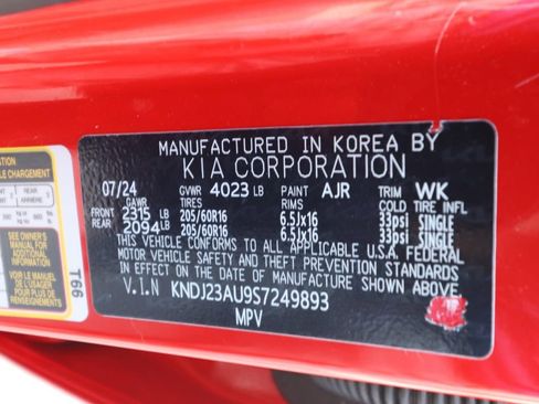 Used 2025 Kia Soul LX w/ LX Technology Package image 23