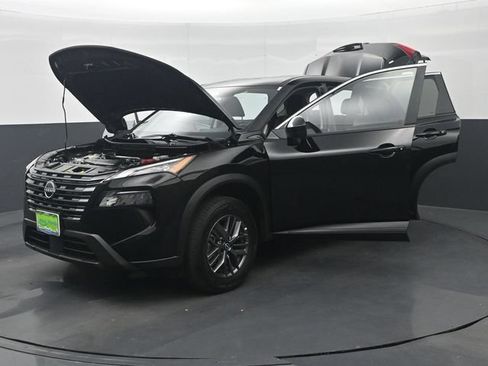 Used 2026 Nissan Rogue SV FWD image 36