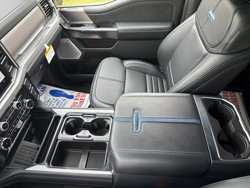 New 2026 Ford F250 Platinum image 38