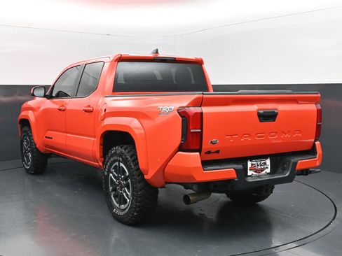 Used 2024 Toyota Tacoma TRD Sport AWD/4WD image 4