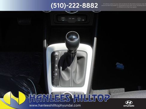 New 2025 Hyundai Venue Limited image 17