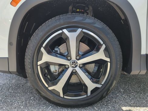New 2026 Volkswagen Tiguan SE AWD/4WD image 49