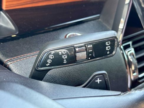 Used 2019 Lincoln Navigator Reserve AWD/4WD image 27