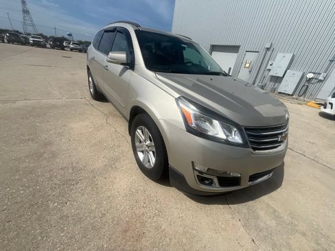 Used 2014 Chevrolet Traverse LT FWD image 3