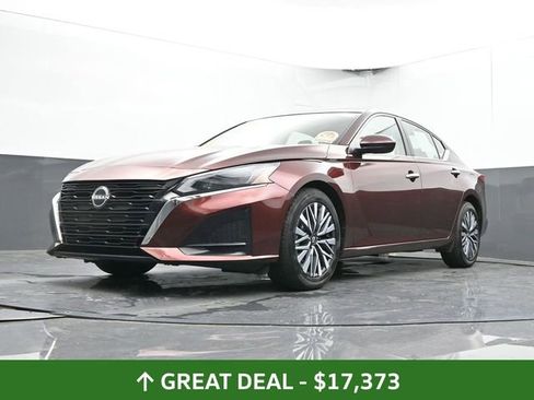 Used 2023 Nissan Altima 2.5 SV FWD image 48