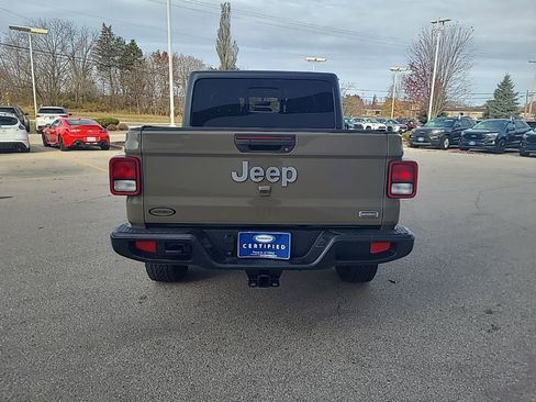 Used 2020 Jeep Gladiator Overland image 5