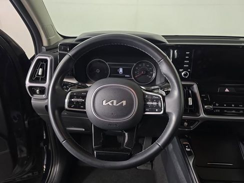 Used 2023 Kia Sorento EX image 10