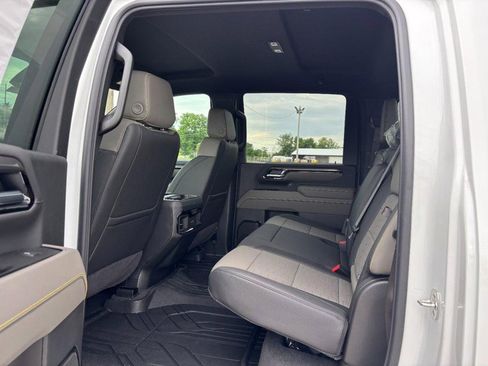New 2026 Chevrolet Silverado 2500 ZR2 AWD/4WD image 5