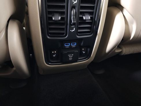 Used 2014 Jeep Grand Cherokee Limited AWD/4WD image 29
