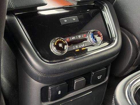 Used 2018 Lincoln Navigator Reserve w/ Technology Package image 18