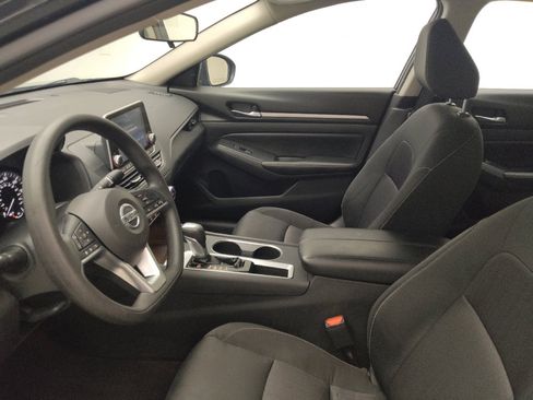 Used 2022 Nissan Altima 2.5 SV FWD image 17