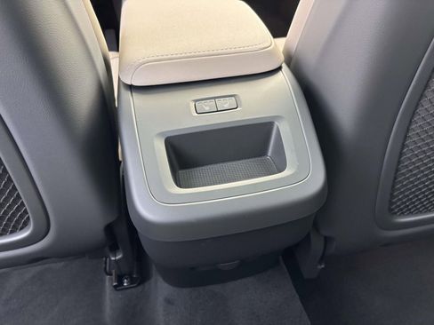 New 2026 Volvo XC60 B5 Plus w/ Protection Package Premier image 31